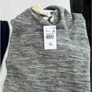 Motherhood maternity hoodies is eXL